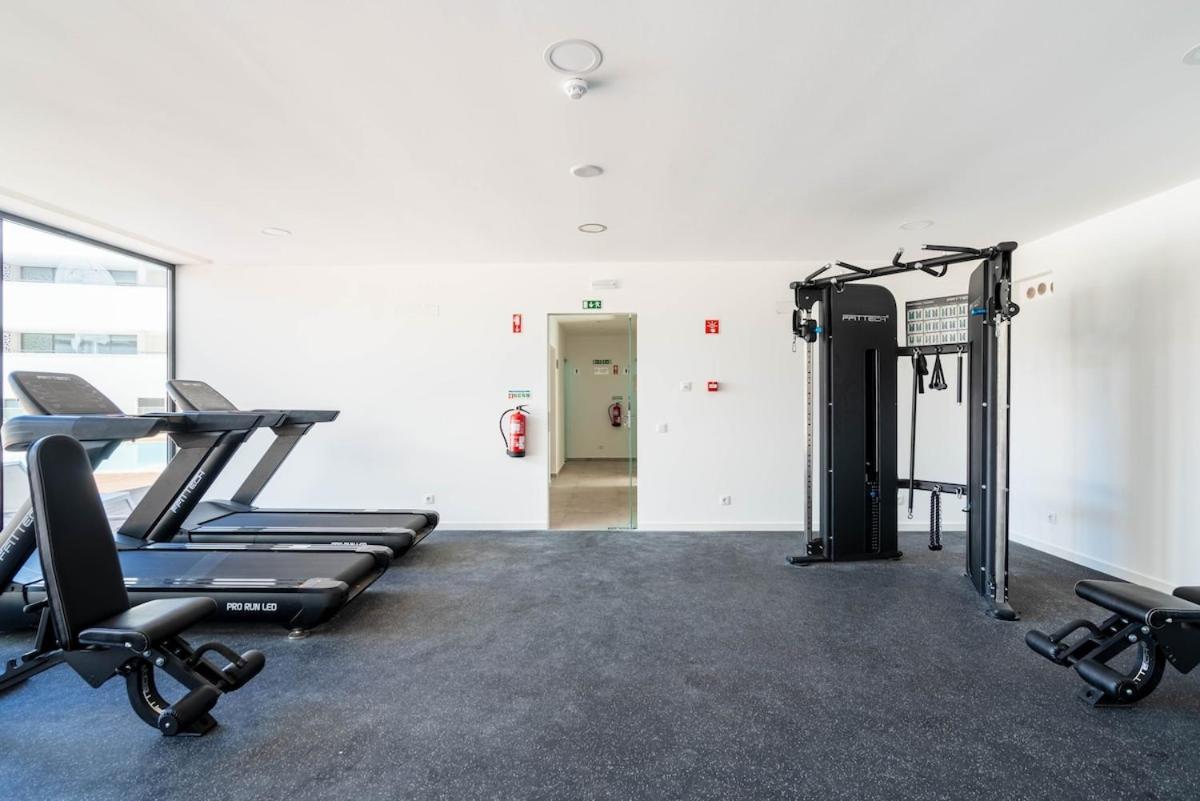 Design - Stylish & Spacious Retreat Apartment *