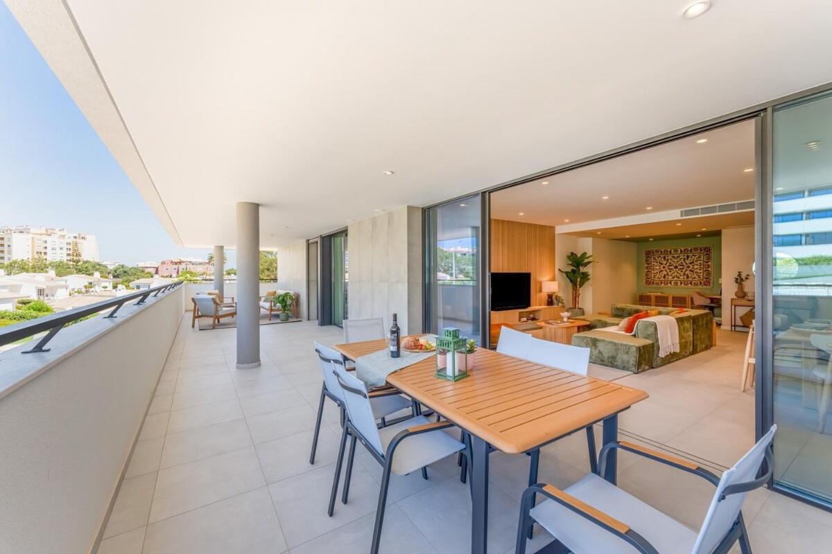 Design - Stylish & Spacious Retreat Lagos